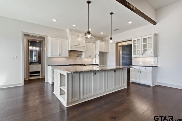 20246 Deer Hollow Dr, Bullard, TX 75757