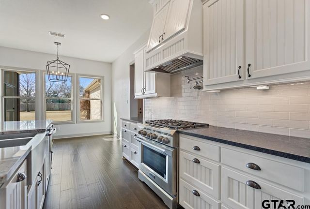 20246 Deer Hollow Dr, Bullard, TX 75757