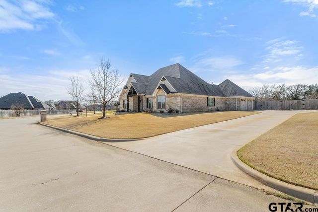 20246 Deer Hollow Dr, Bullard, TX 75757