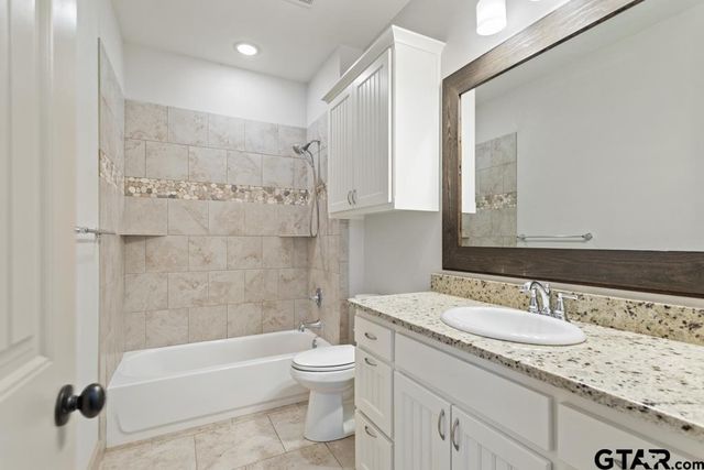 20246 Deer Hollow Dr, Bullard, TX 75757