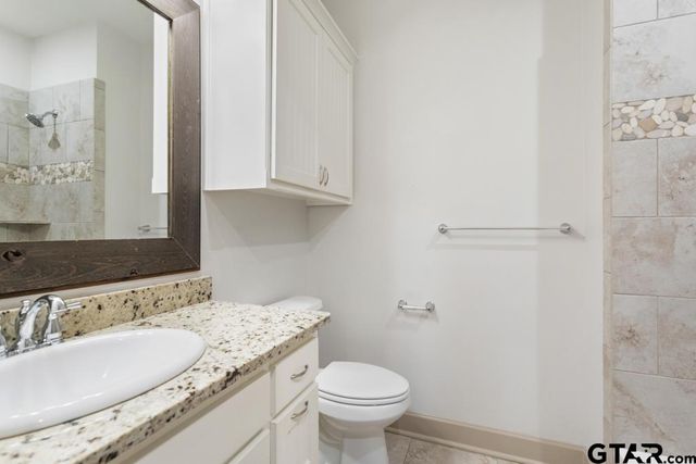 20246 Deer Hollow Dr, Bullard, TX 75757