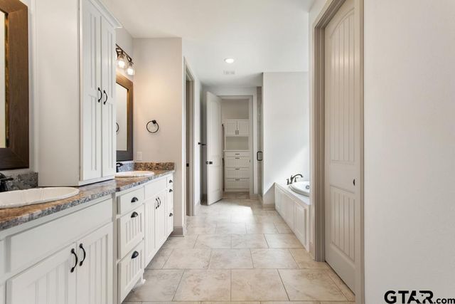 20246 Deer Hollow Dr, Bullard, TX 75757