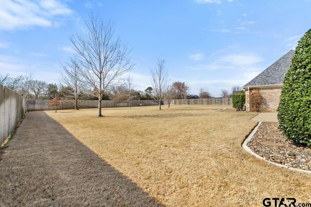 20246 Deer Hollow Dr, Bullard, TX 75757