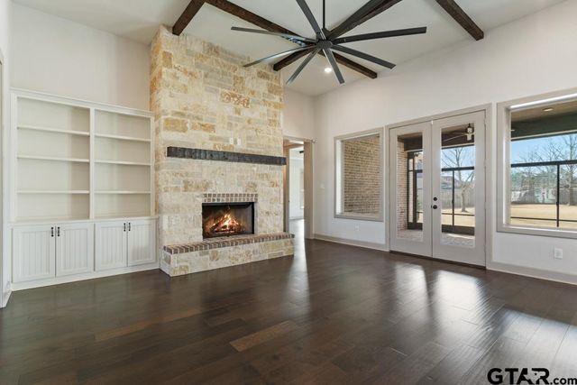 20246 Deer Hollow Dr, Bullard, TX 75757