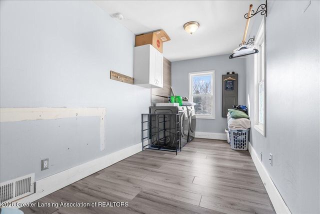 2245 Main Street, Holt, MI 48842