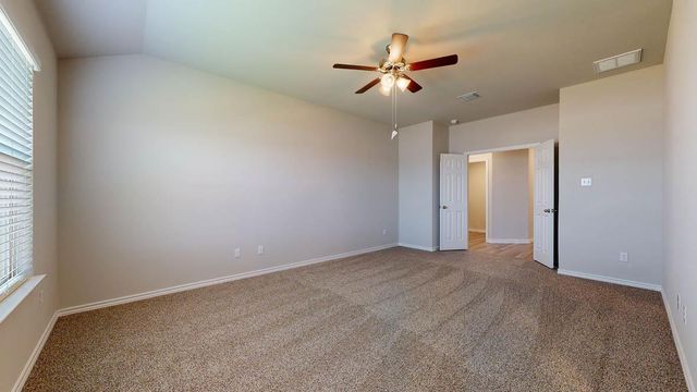 104 Kenzie ST, Thorndale, TX 76577