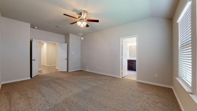 104 Kenzie ST, Thorndale, TX 76577