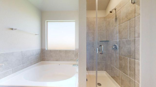 104 Kenzie ST, Thorndale, TX 76577