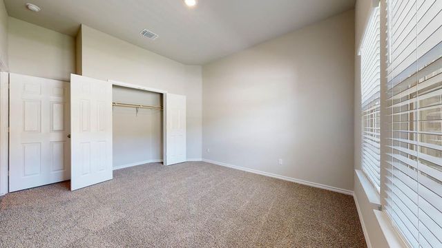 104 Kenzie ST, Thorndale, TX 76577