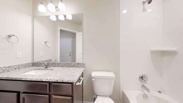 104 Kenzie ST, Thorndale, TX 76577