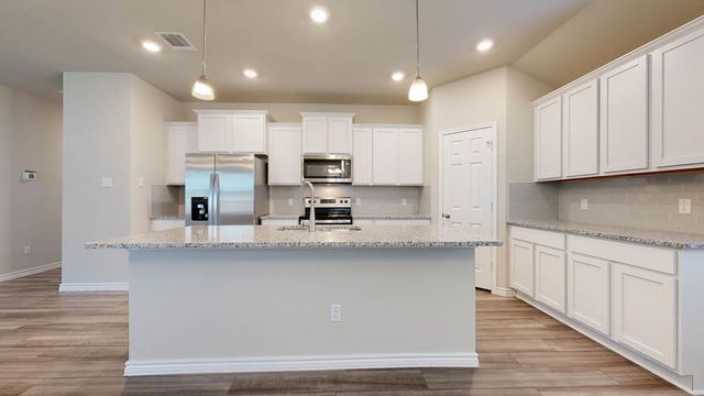 104 Kenzie ST, Thorndale, TX 76577