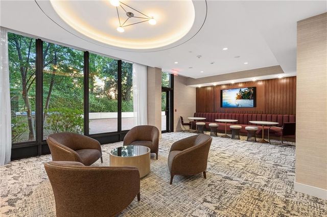 2575 Peachtree NE Road 22A, Atlanta, GA 30305