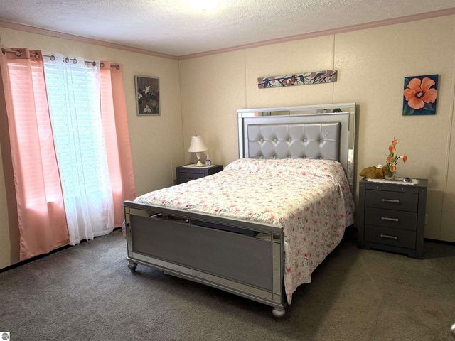 1042 Jackson Court, Mt Pleasant, MI 48858