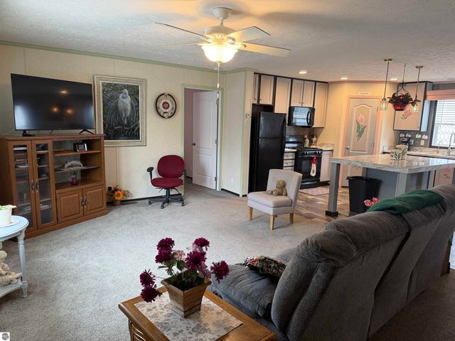 1042 Jackson Court, Mt Pleasant, MI 48858