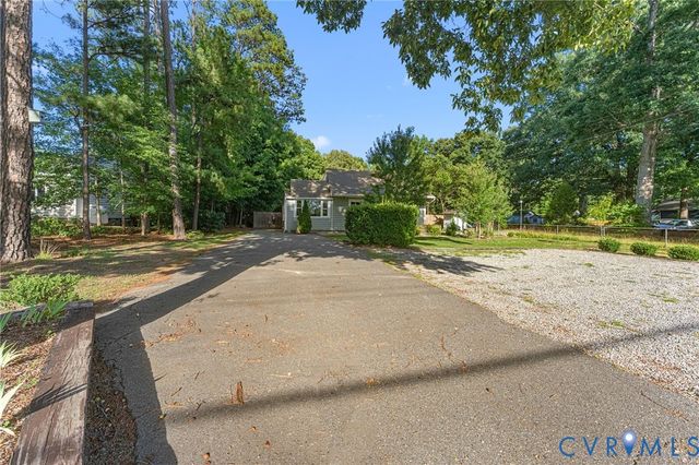 6931 Iron Bridge Rd, Richmond, VA 23234