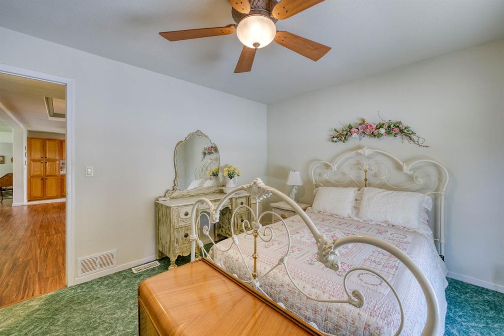 Image 18 of property listing at 28242 Tollhouse Road, Tollhouse, CA 93667