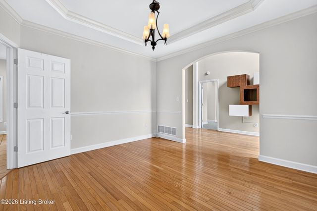 12608 Razor Ct, Louisville, KY 40299