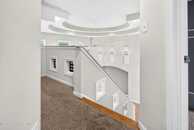 12608 Razor Ct, Louisville, KY 40299