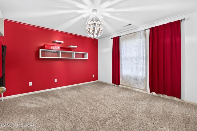 12608 Razor Ct, Louisville, KY 40299