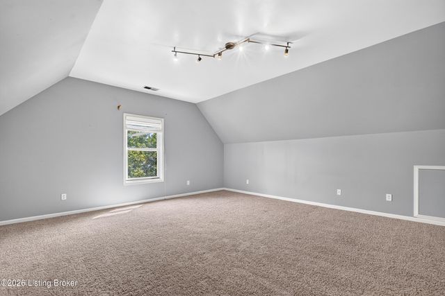 12608 Razor Ct, Louisville, KY 40299