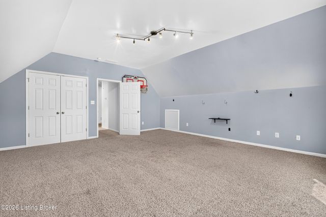 12608 Razor Ct, Louisville, KY 40299