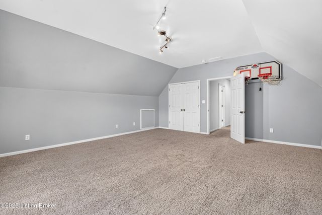 12608 Razor Ct, Louisville, KY 40299
