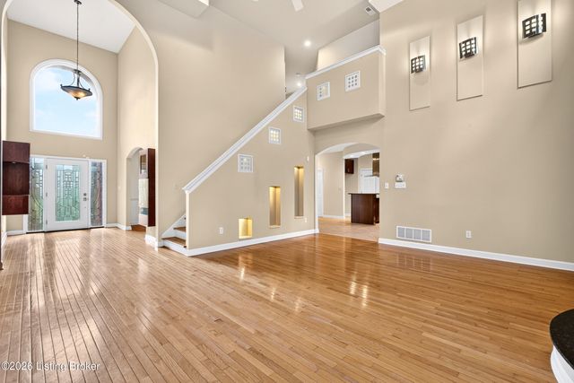 12608 Razor Ct, Louisville, KY 40299