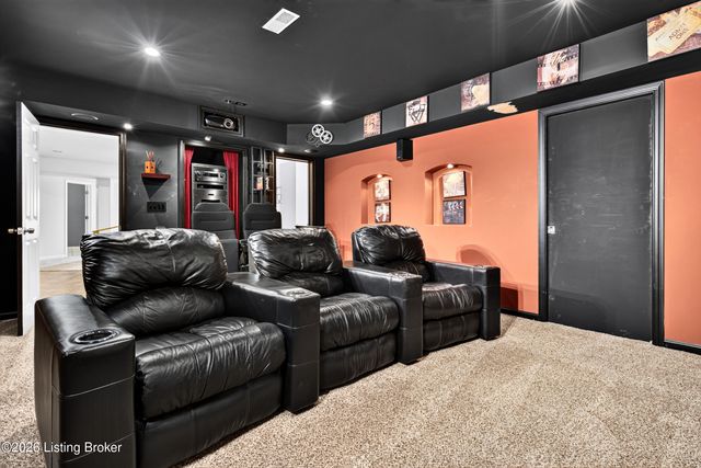 12608 Razor Ct, Louisville, KY 40299