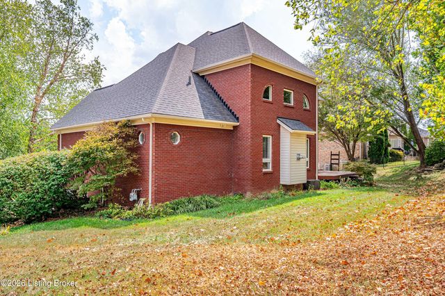 12608 Razor Ct, Louisville, KY 40299
