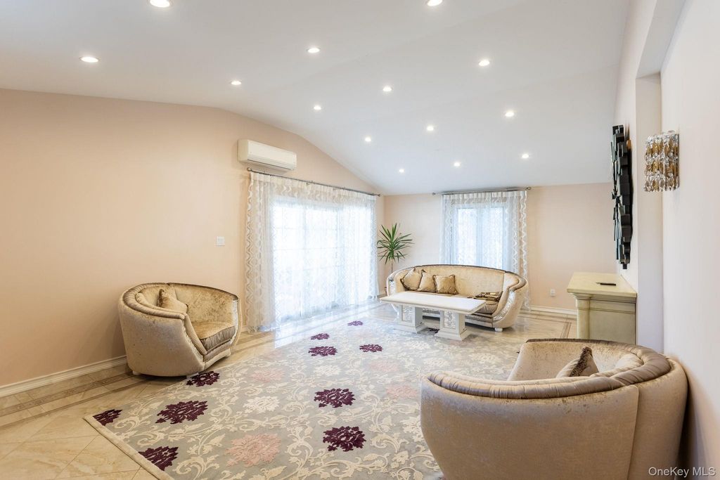 73-35 195th Street, Fresh Meadows, NY 11366 — photo 5
