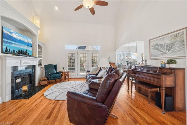 320 Panther Crk Court, Winston-salem, NC 27107