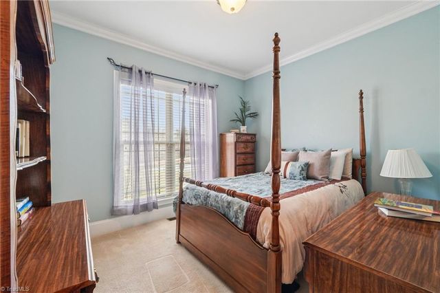 320 Panther Crk Court, Winston-salem, NC 27107