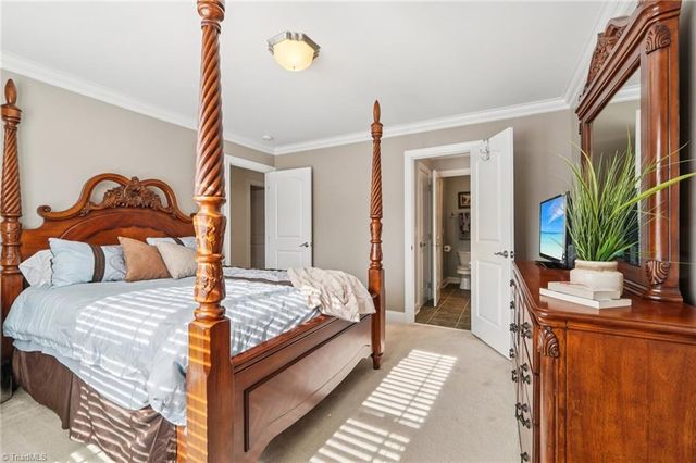 320 Panther Crk Court, Winston-salem, NC 27107