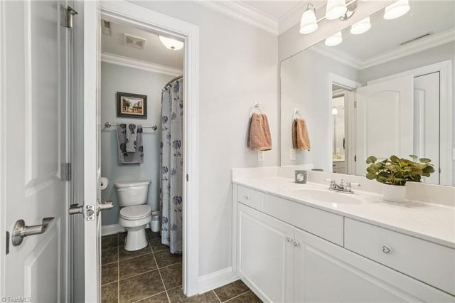 320 Panther Crk Court, Winston-salem, NC 27107