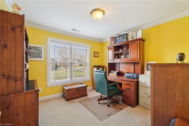 320 Panther Crk Court, Winston-salem, NC 27107