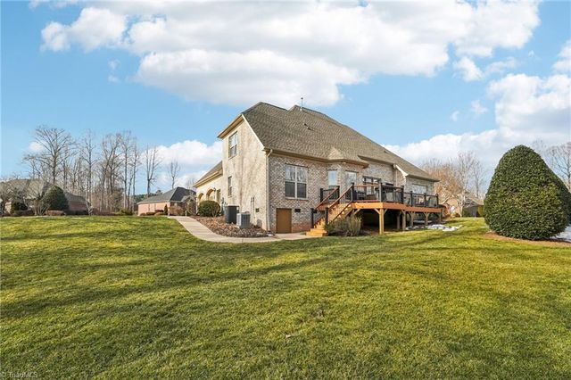 320 Panther Crk Court, Winston-salem, NC 27107