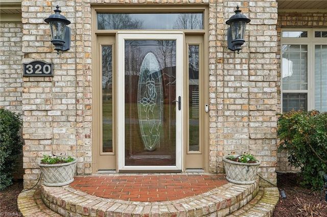 320 Panther Crk Court, Winston-salem, NC 27107