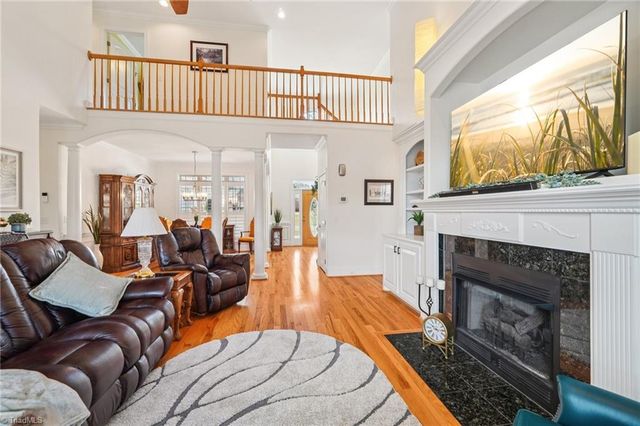 320 Panther Crk Court, Winston-salem, NC 27107