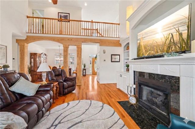 320 Panther Crk Court, Winston-salem, NC 27107