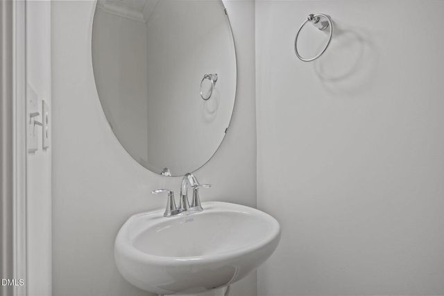 610 Metro Station, Apex, NC 27502