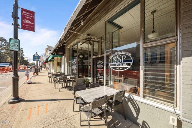 610 Metro Station, Apex, NC 27502