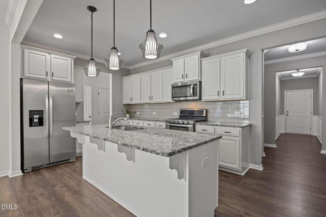 610 Metro Station, Apex, NC 27502