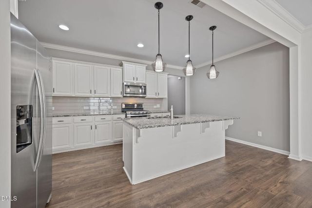 610 Metro Station, Apex, NC 27502