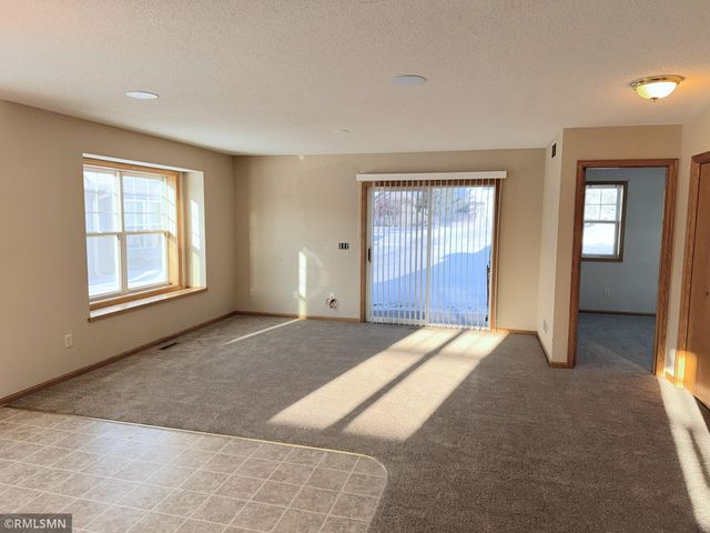 1008 Pleasant View Court NW, Isanti, MN 55040