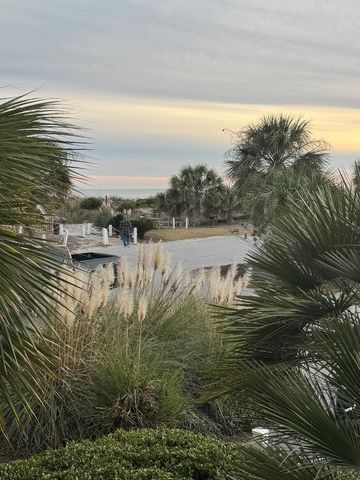 1300 Ocean Boulevard 107, Isle Of Palms, SC 29451