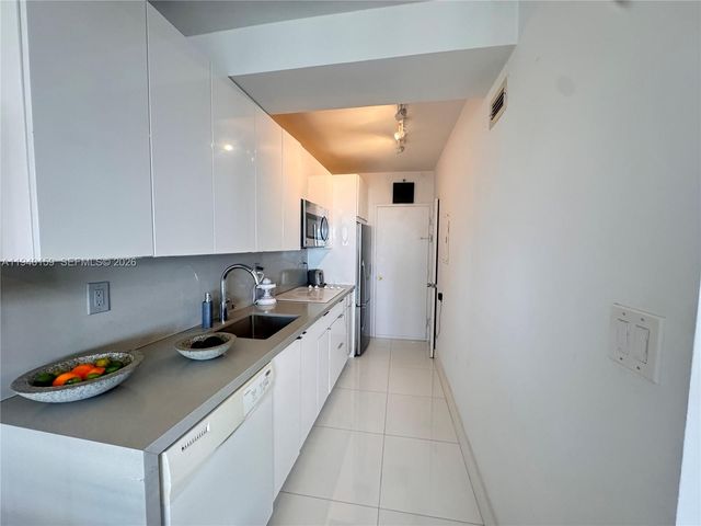 100 Lincoln Rd 1230, Miami Beach, FL 33139