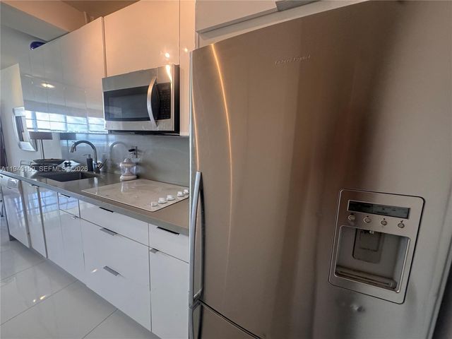 100 Lincoln Rd 1230, Miami Beach, FL 33139