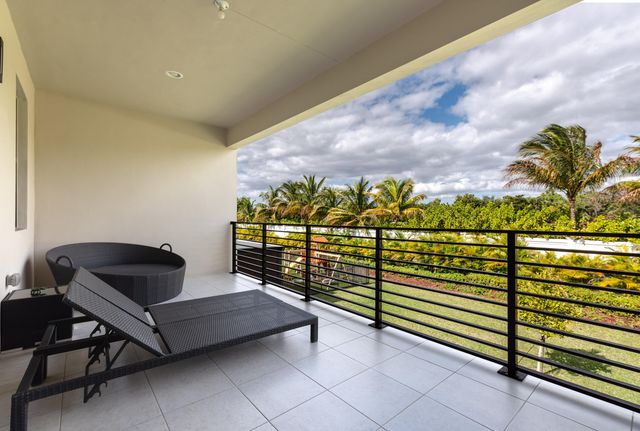 8131 Laurel Falls Drive, Boca Raton, FL 33496