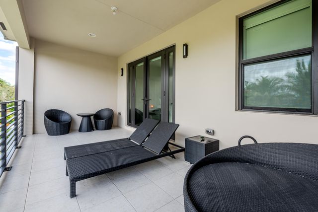 8131 Laurel Falls Drive, Boca Raton, FL 33496