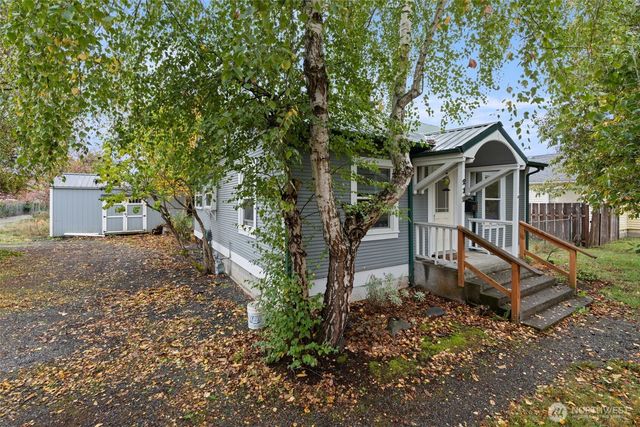 212 W 6th Street, Centralia, WA 98531